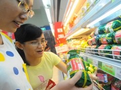 Vietnamese people prioritize using made-in-Vietnam goods - ảnh 1